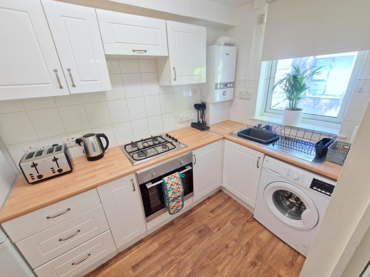 Flat In Battersea, 5 Minutes From Clapham Junction Station London