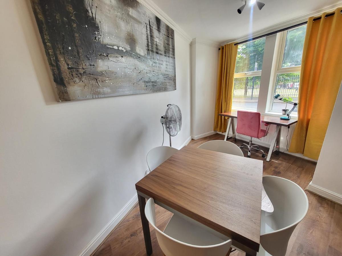 Garland Grangewood Central House,