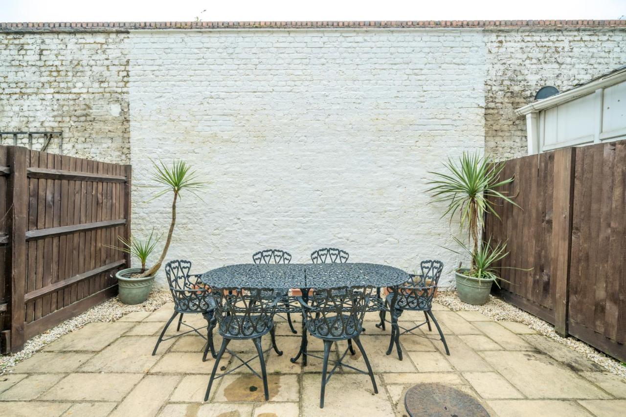 Altido Stylish 4-bed House W/ Private Paved Garden In Elephant & Castle Apartment London