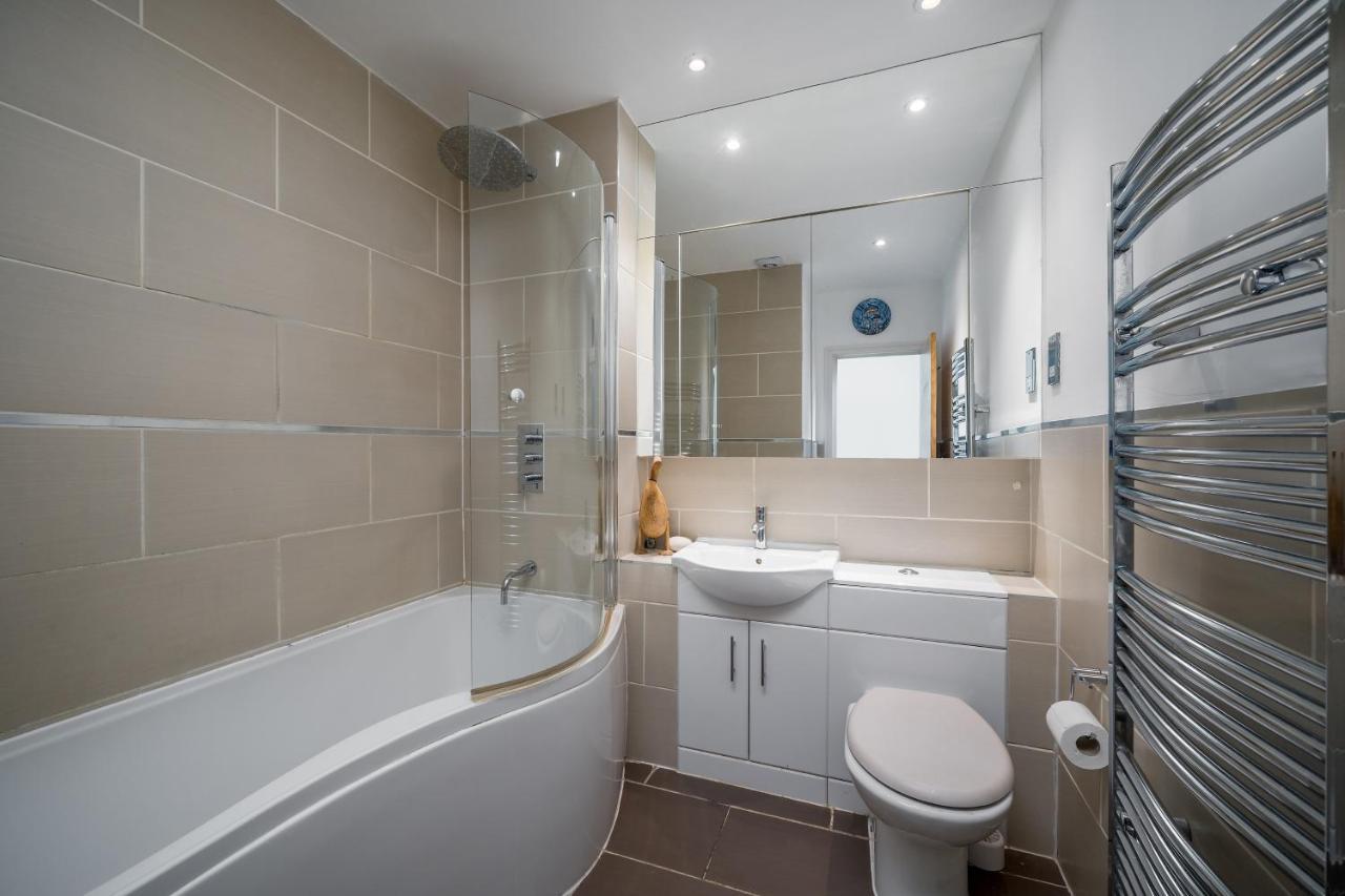 Altido Stylish 4-bed House W/ Private Paved Garden In Elephant & Castle Apartment *