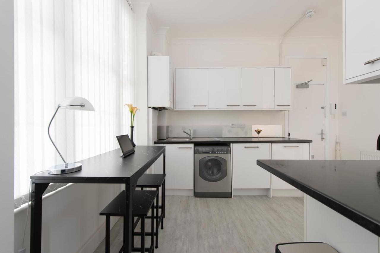 Tower Bridge Exclusive Two Bedroom Londra