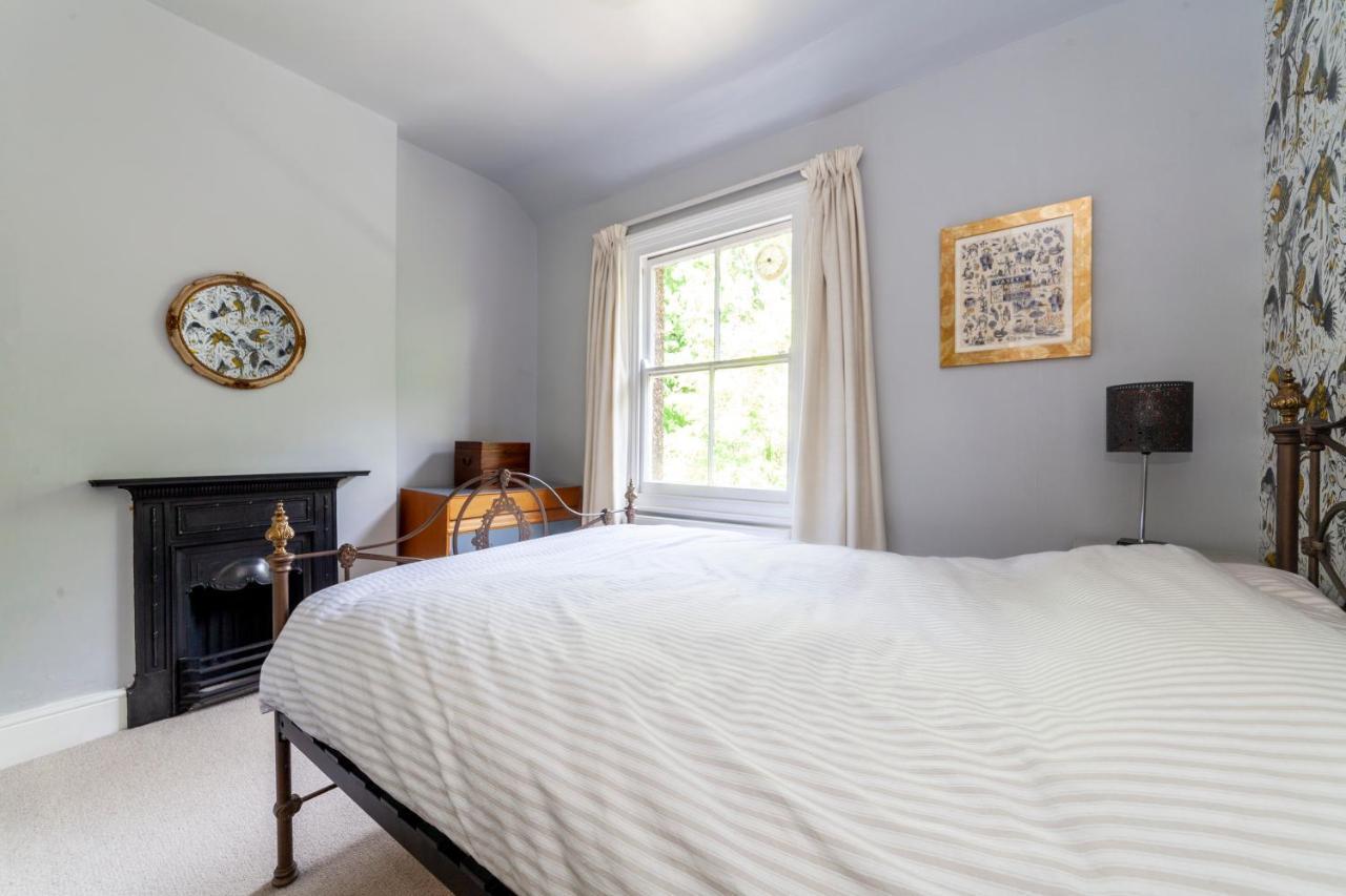 Gorgeous 4 Bdr House With Garden, Crystal Palace Appartement Londen