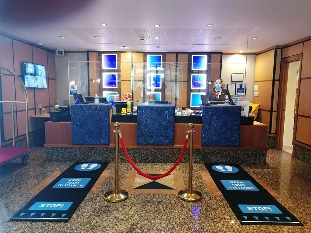 Grange Buckingham Hotel 4*
