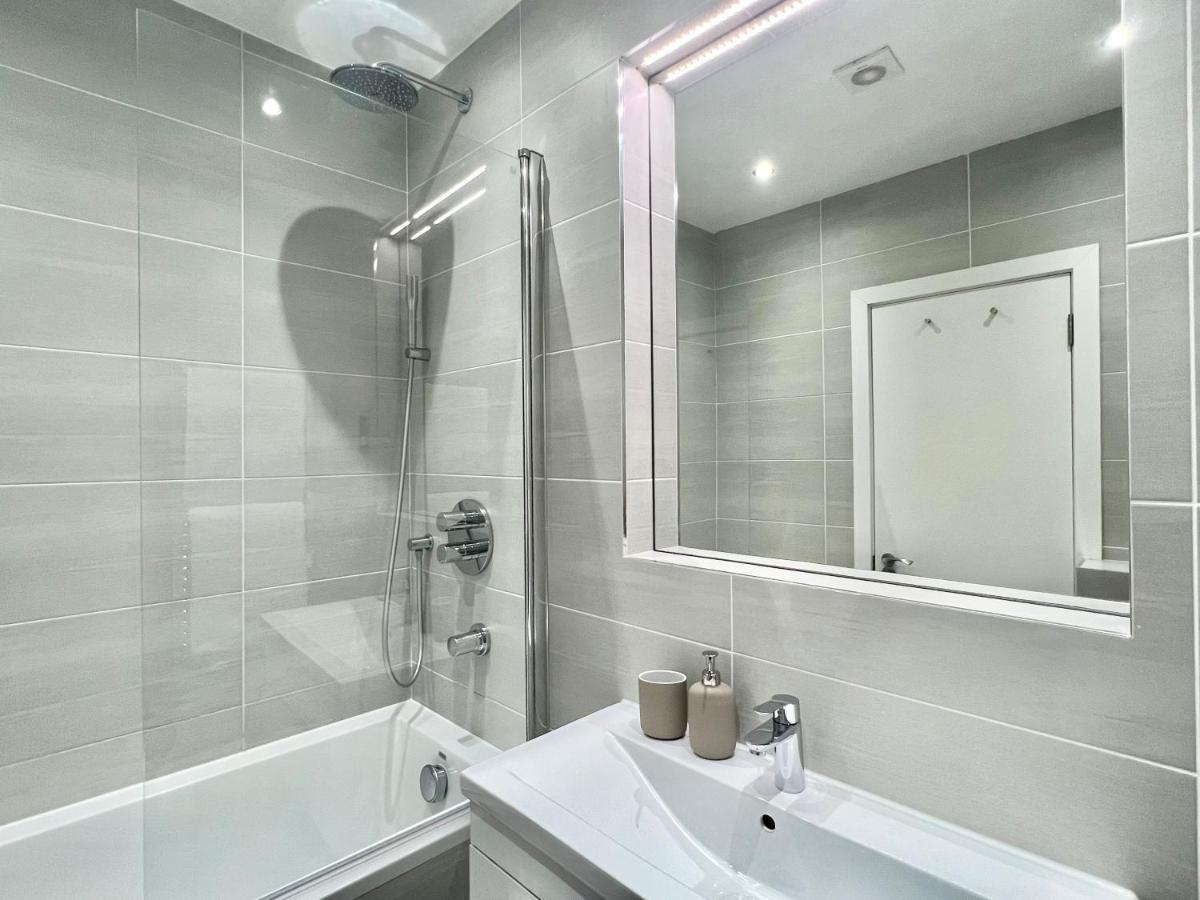 2 Bedroom In South Hampstead Lägenhet