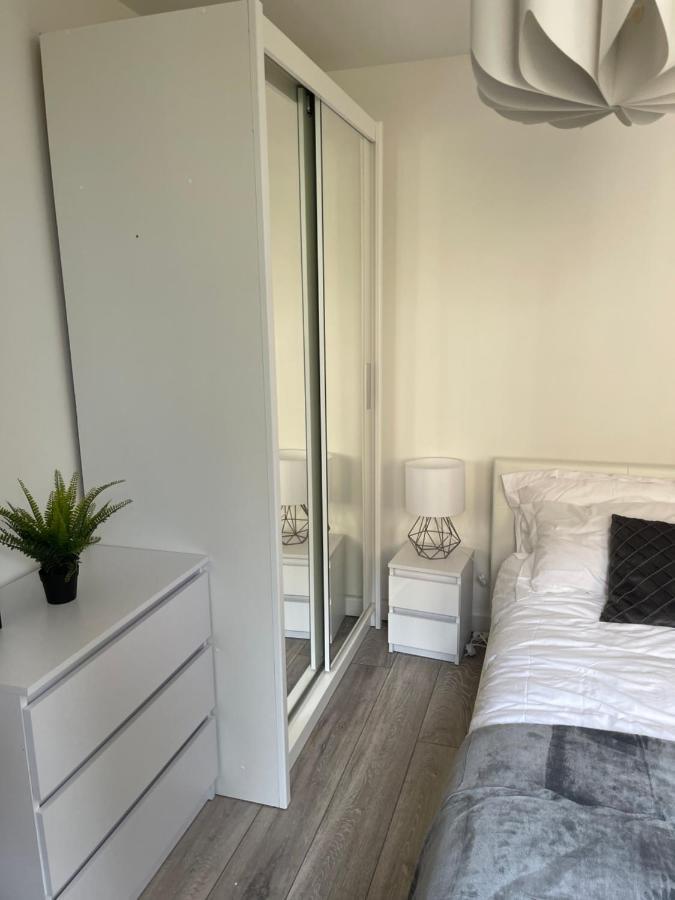 Tower Bridge City Haven King En-suite With Parking Apartment