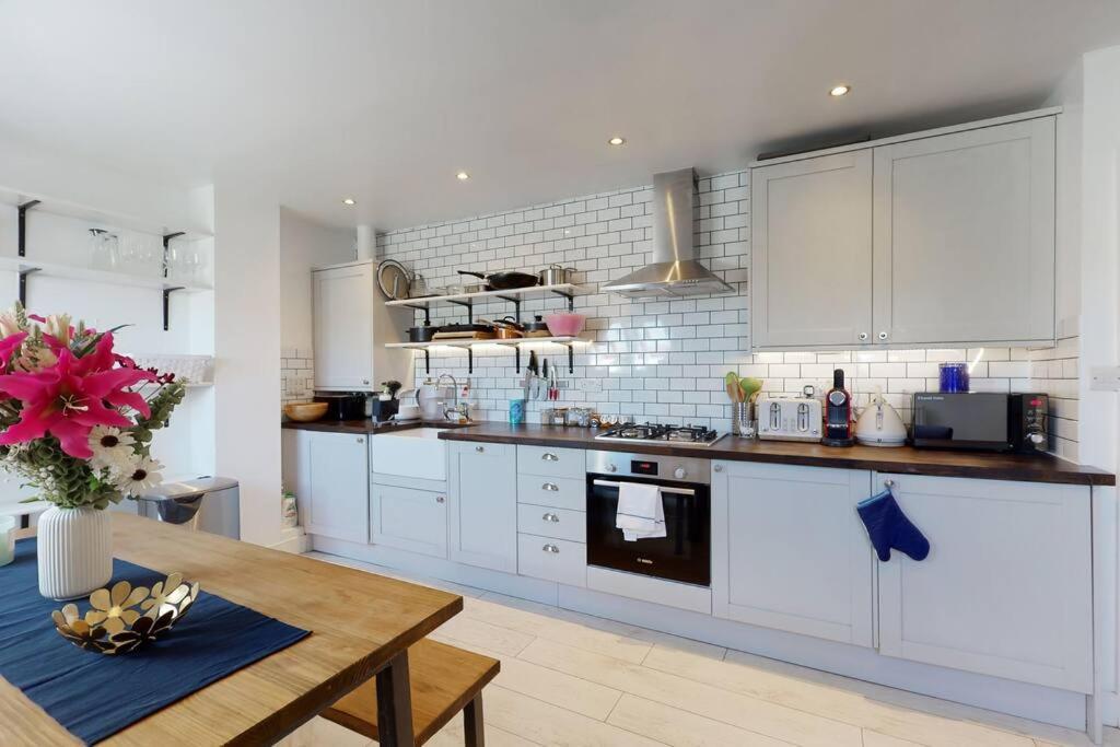 Stunning 1 Bedroom Flat In Peckham Lejlighed London