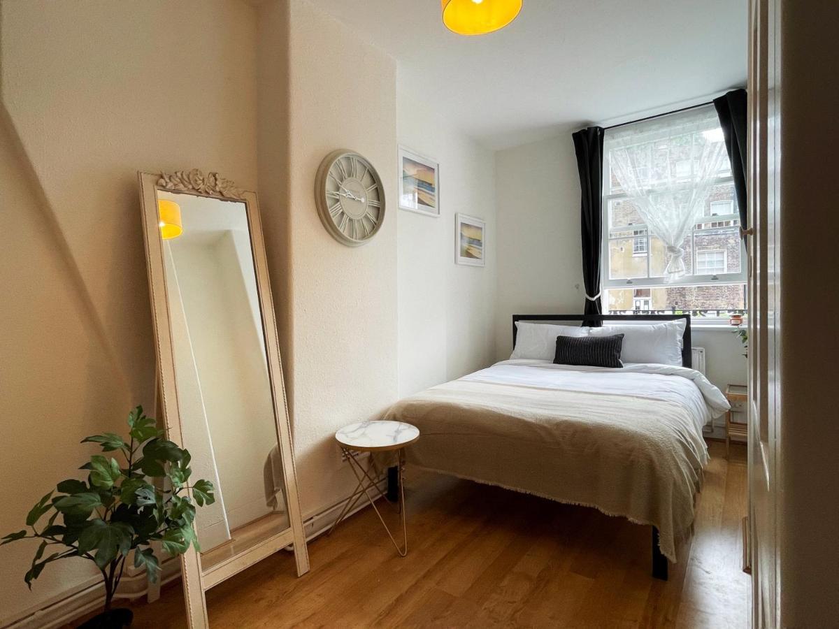 Lisa's Place Near Kings Cross - 2 Double Beds, 1 Sofa Bed, Great Location, Ideal For Families Appartement Londen