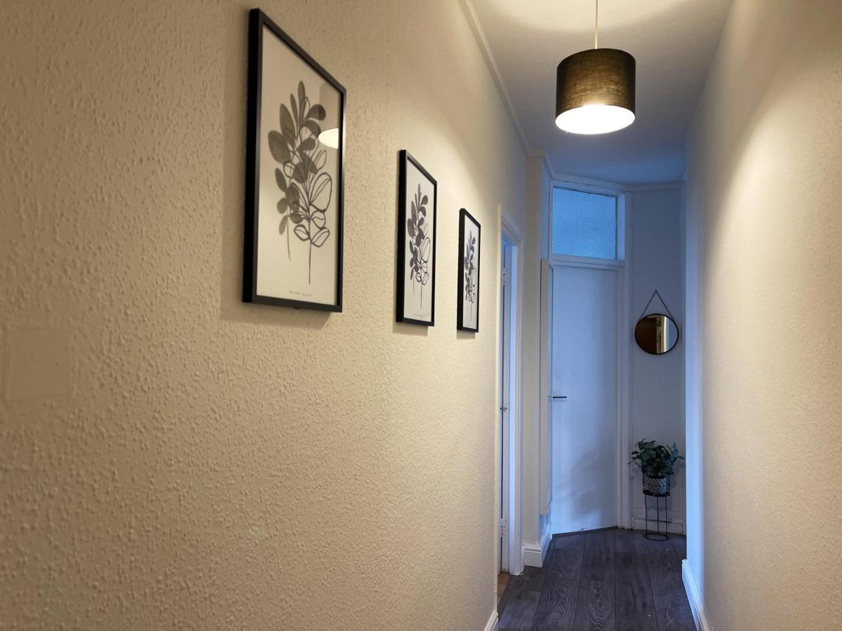 Lisa's Place Near Kings Cross - 2 Double Beds, 1 Sofa Bed, Great Location, Ideal For Families Appartement Londen