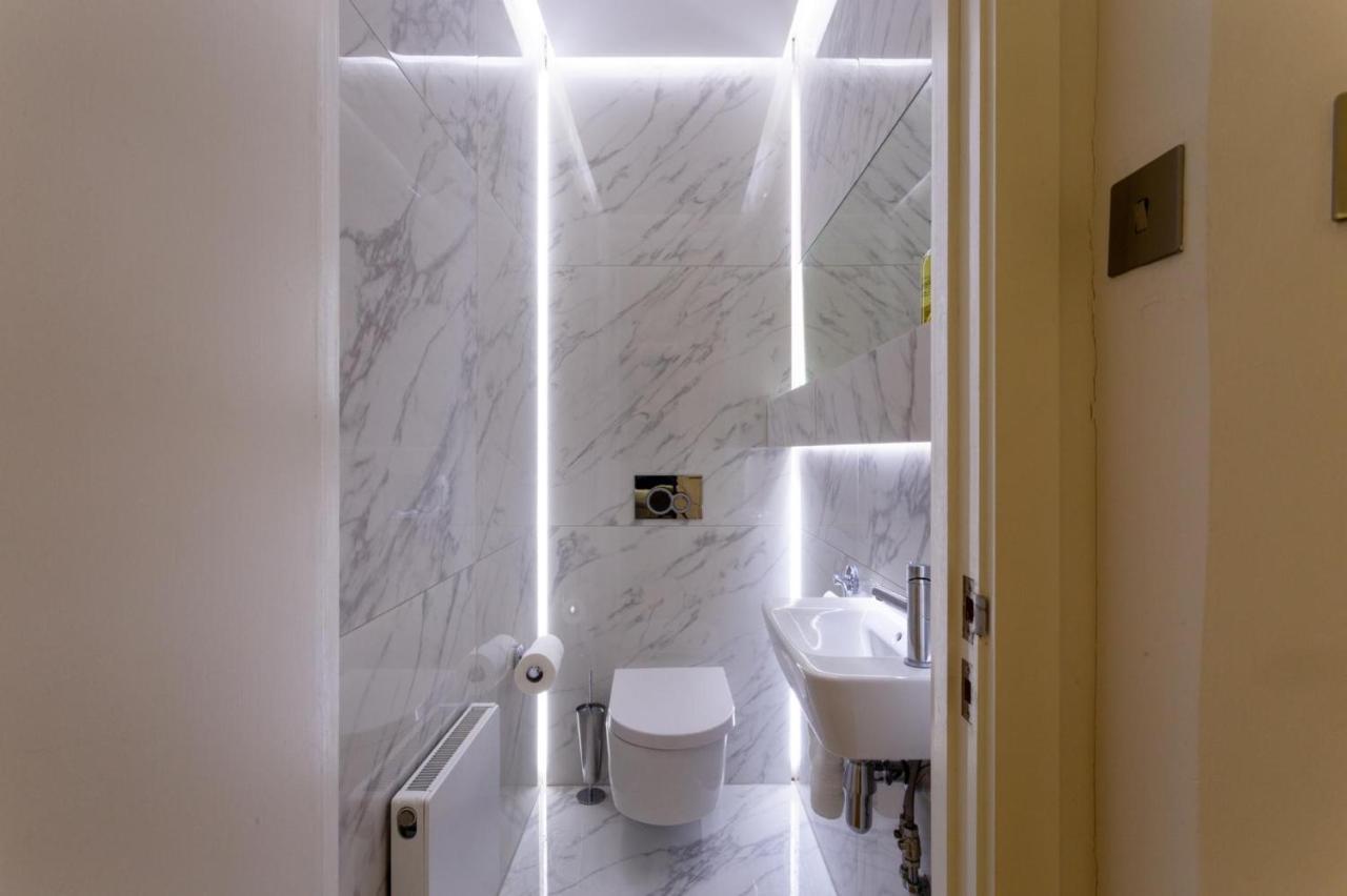 New Stunning 5bd Kensington House *