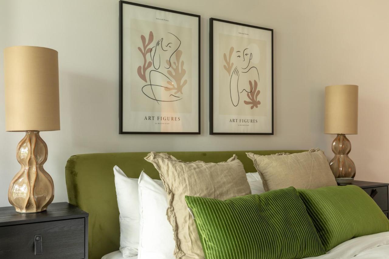 The Aurora's Nest - Lovely 3bdr With Balcony And Study Londra