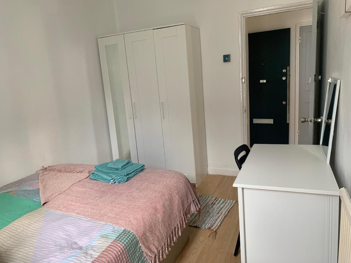 Appartement Stunning 3 Bedroom Flat In Stockwell Londen