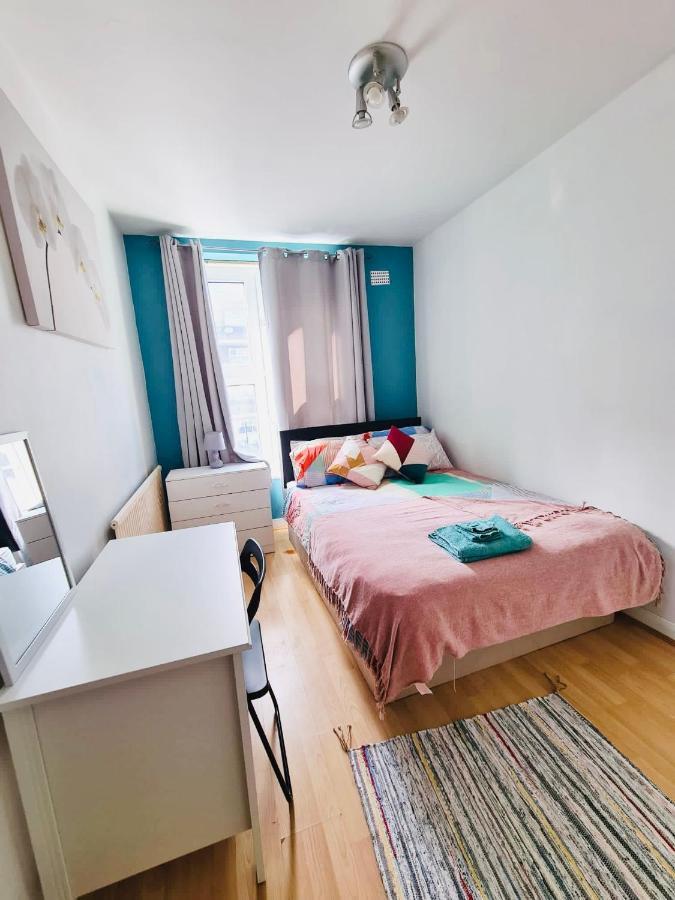 Appartement Stunning 3 Bedroom Flat In Stockwell Londen