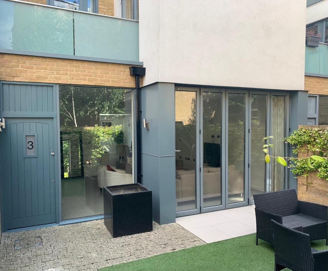 Luxury 4 Bed In *
