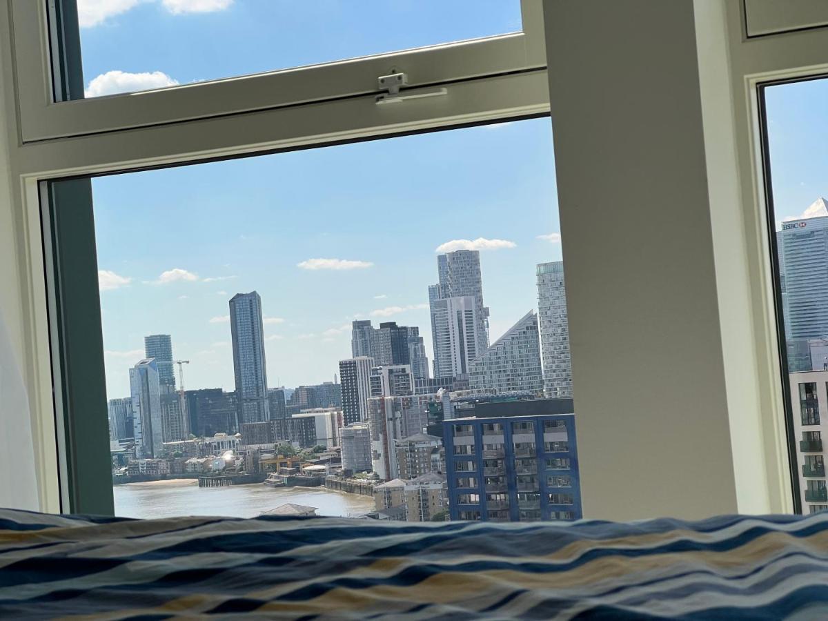 Luxury Penthouse With Stunning Views Near Excel, O2, Airport Lejlighed