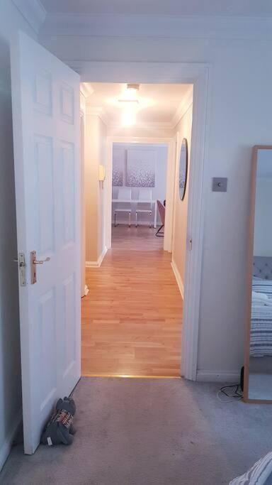 Appartement Lovely 2 Bedroom Flat In The Heart Of Water Wimbledon Londres