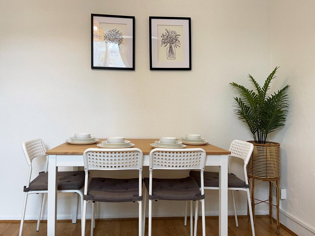 Lisa's Place Near Kings Cross - 2 Double Beds, 1 Sofa Bed, Great Location, Ideal For Families * Londen