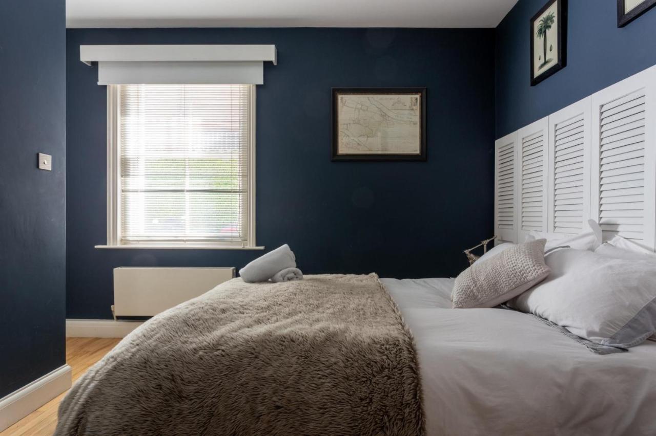 New Stunning 5bd Kensington House Ferienhaus