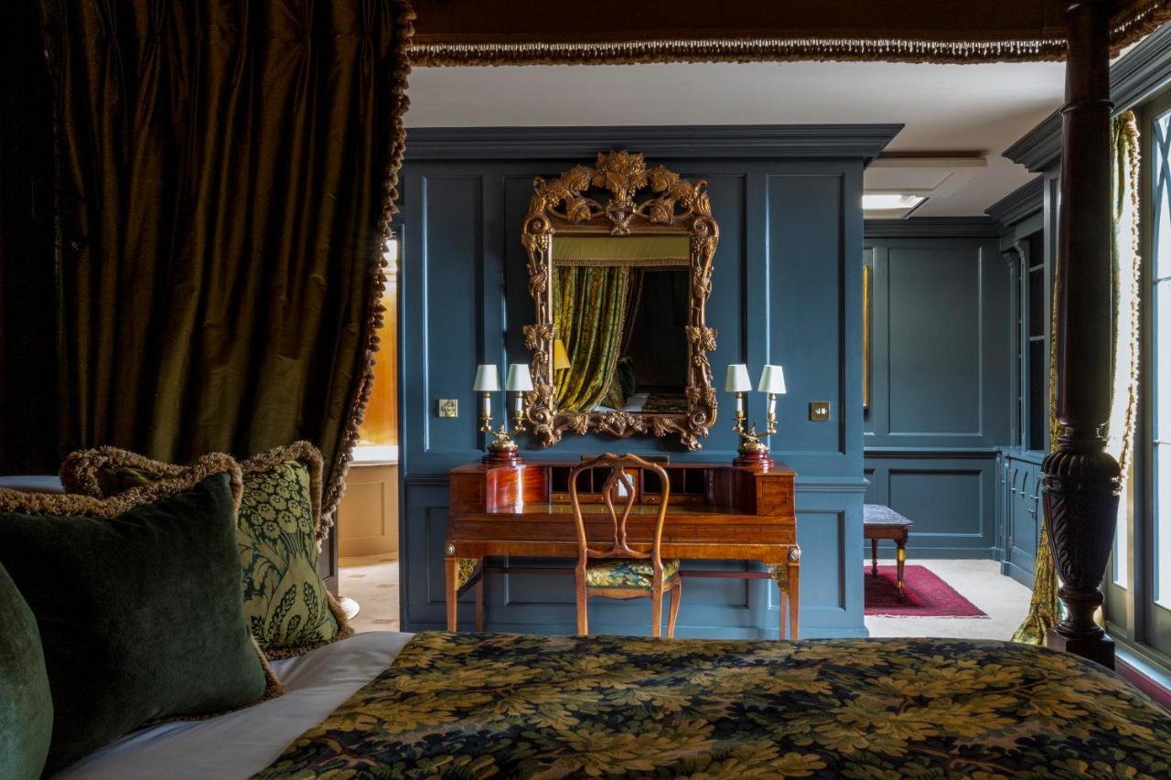 Batty Langley's 5* London