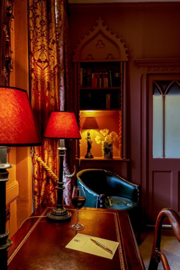 Hazlitt's London