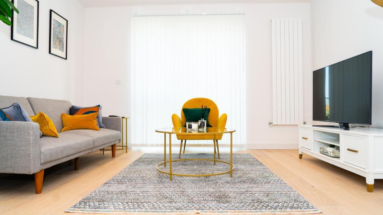 Appartamento Lovely 1-bedroom With River & View. Londra