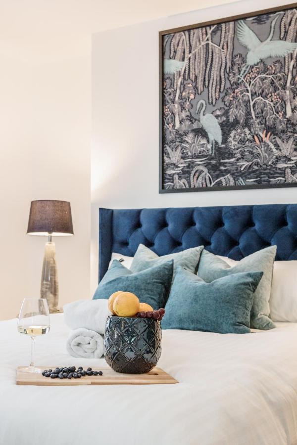 Elegant 3bed In Kensington Olympia Apartment London
