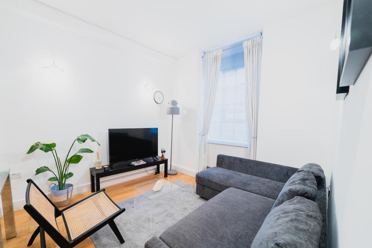 Covent Garden 2-bedroom * London