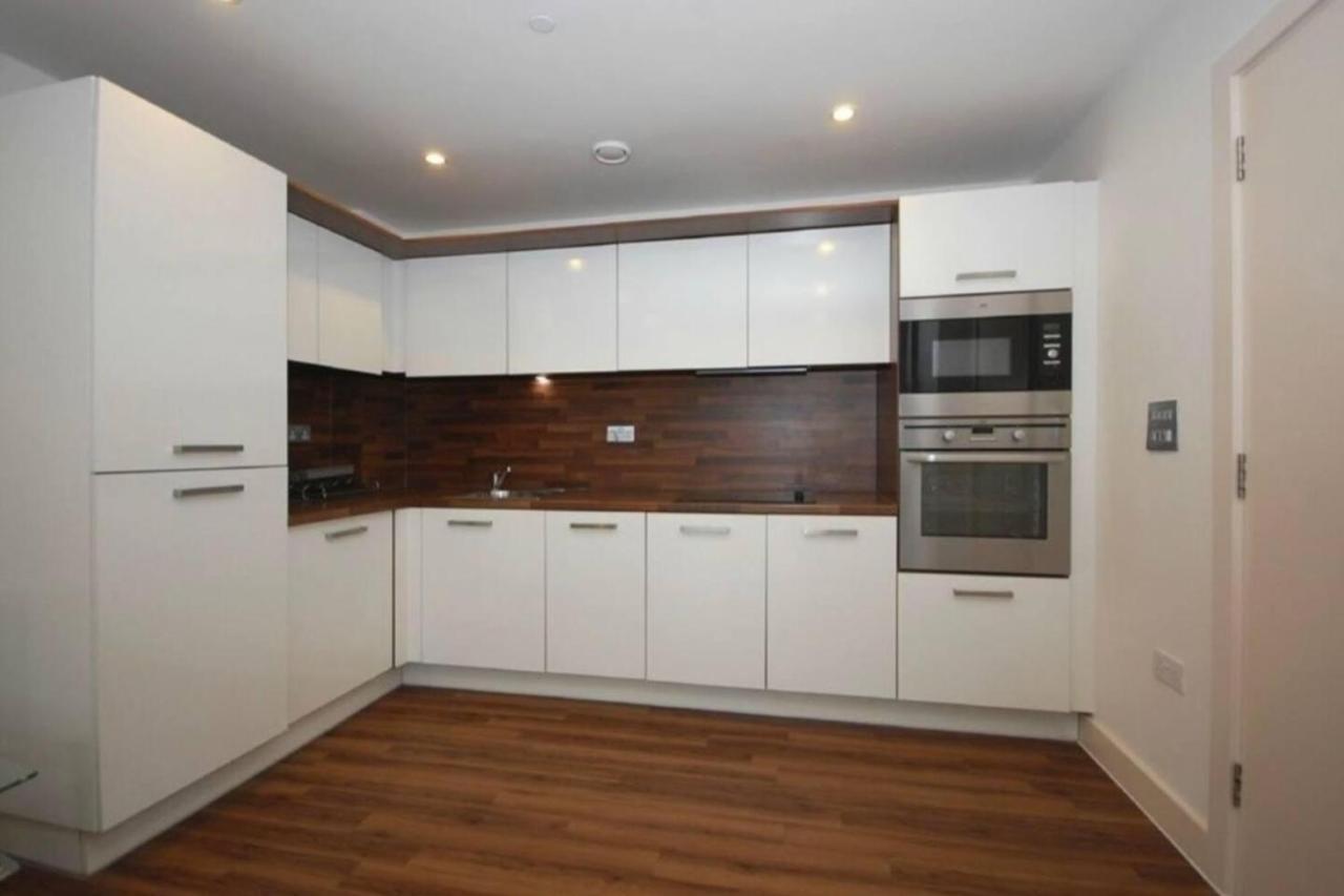 Lovely Luxury 1-bed In Wembley London