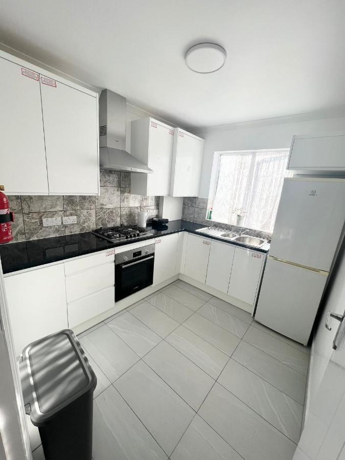 Stunning Flat In Greater *