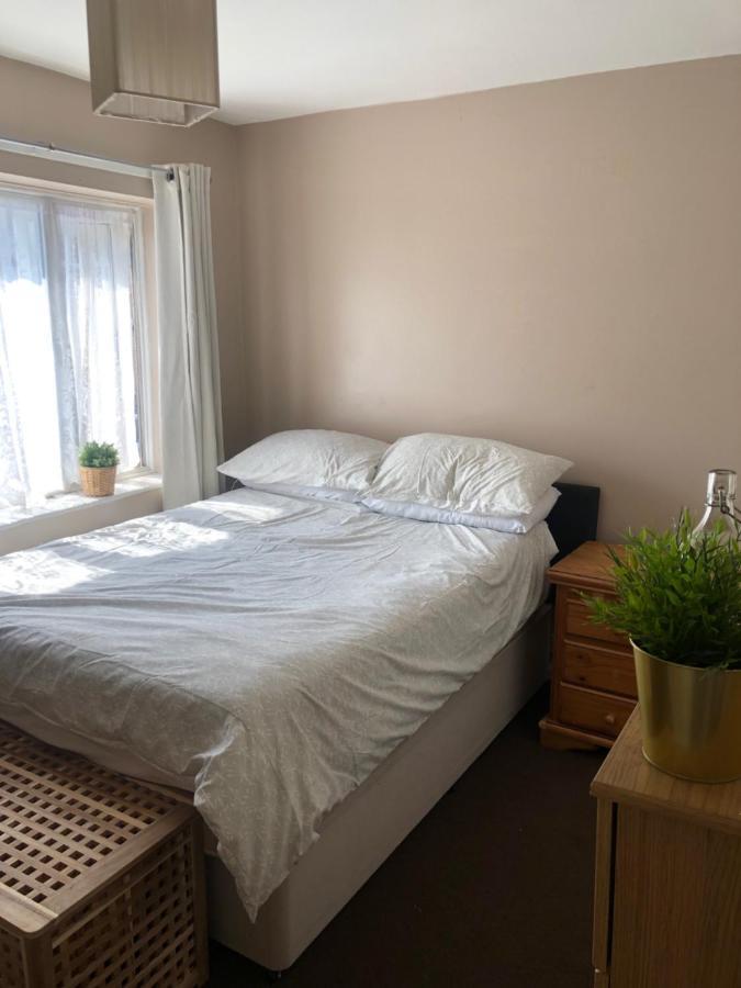 Apartment 3 Bedroom Garden In East