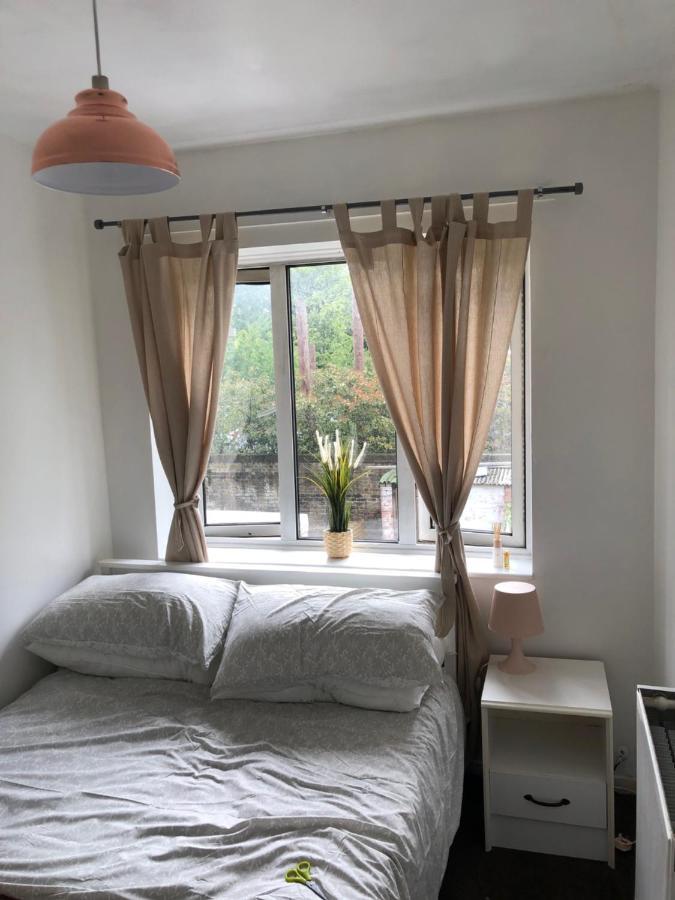 3 Bedroom Garden In East London