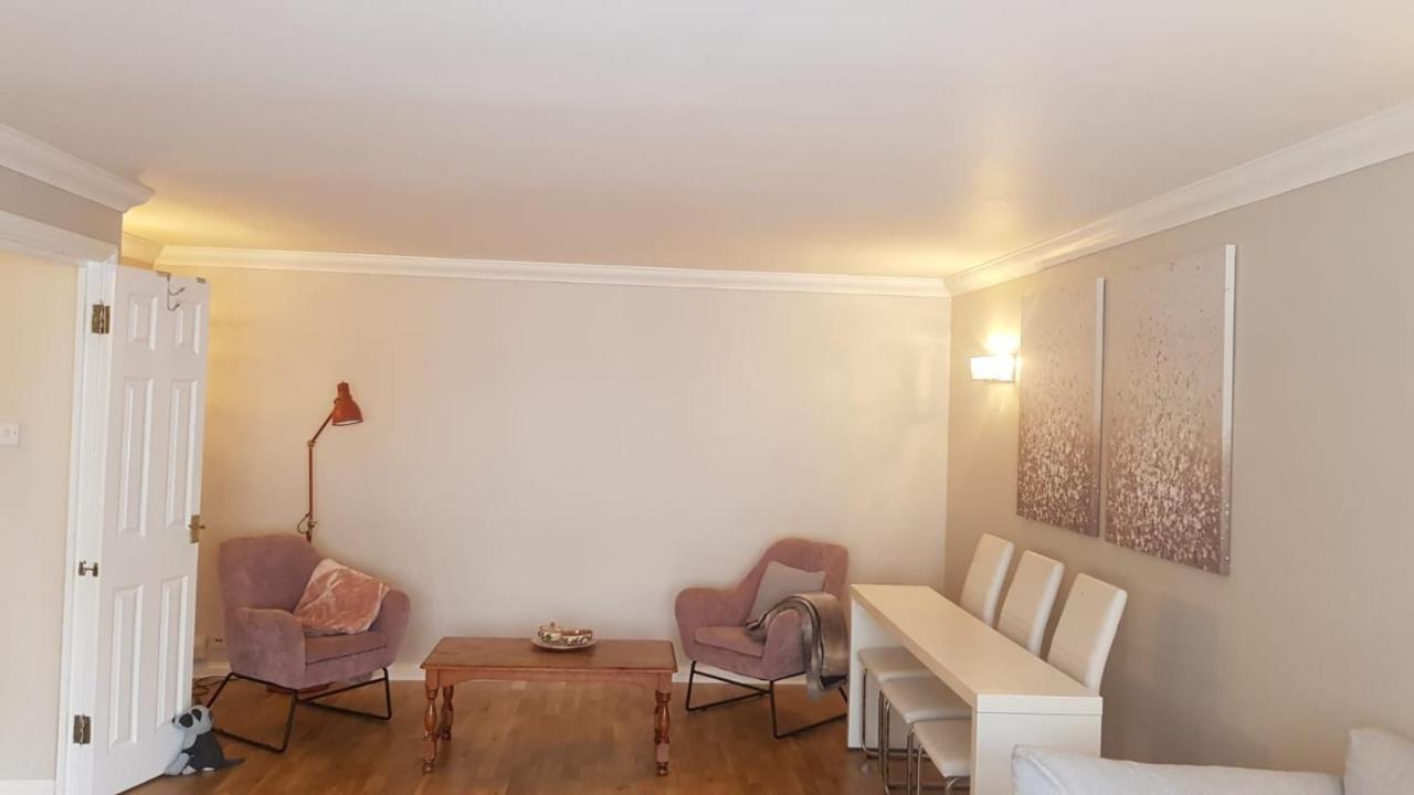 Appartement Lovely 2 Bedroom Flat In The Heart Of Water Wimbledon Londres