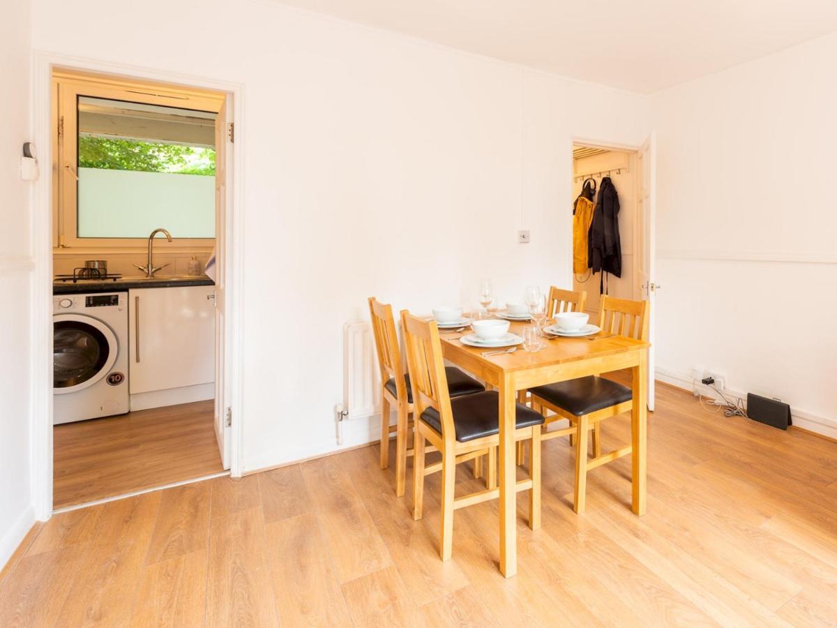 Sootheus - Cosy Surrey Quays Appartement Londen