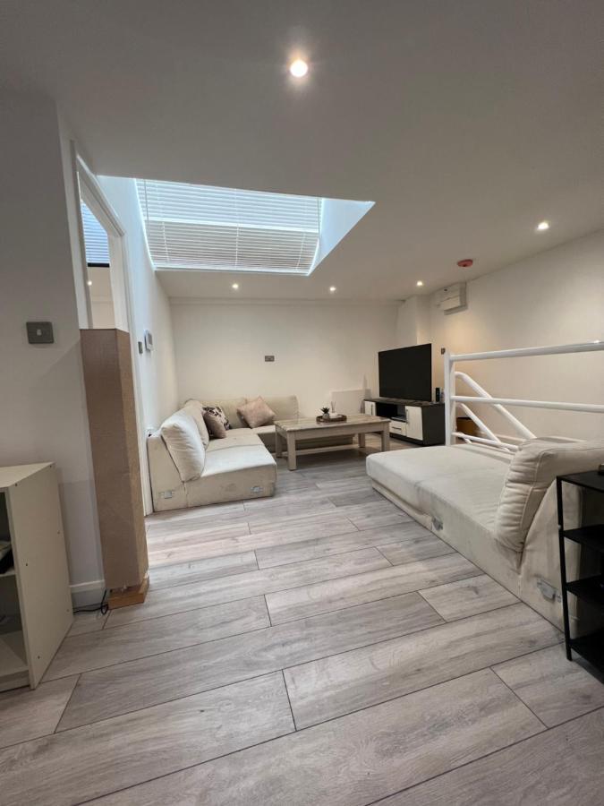 Apartment In London