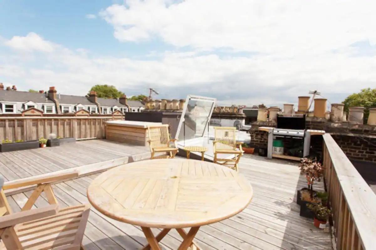 Sunny 2 Bedroom, 2 Bathroom With Roof Terrace Lägenhet *