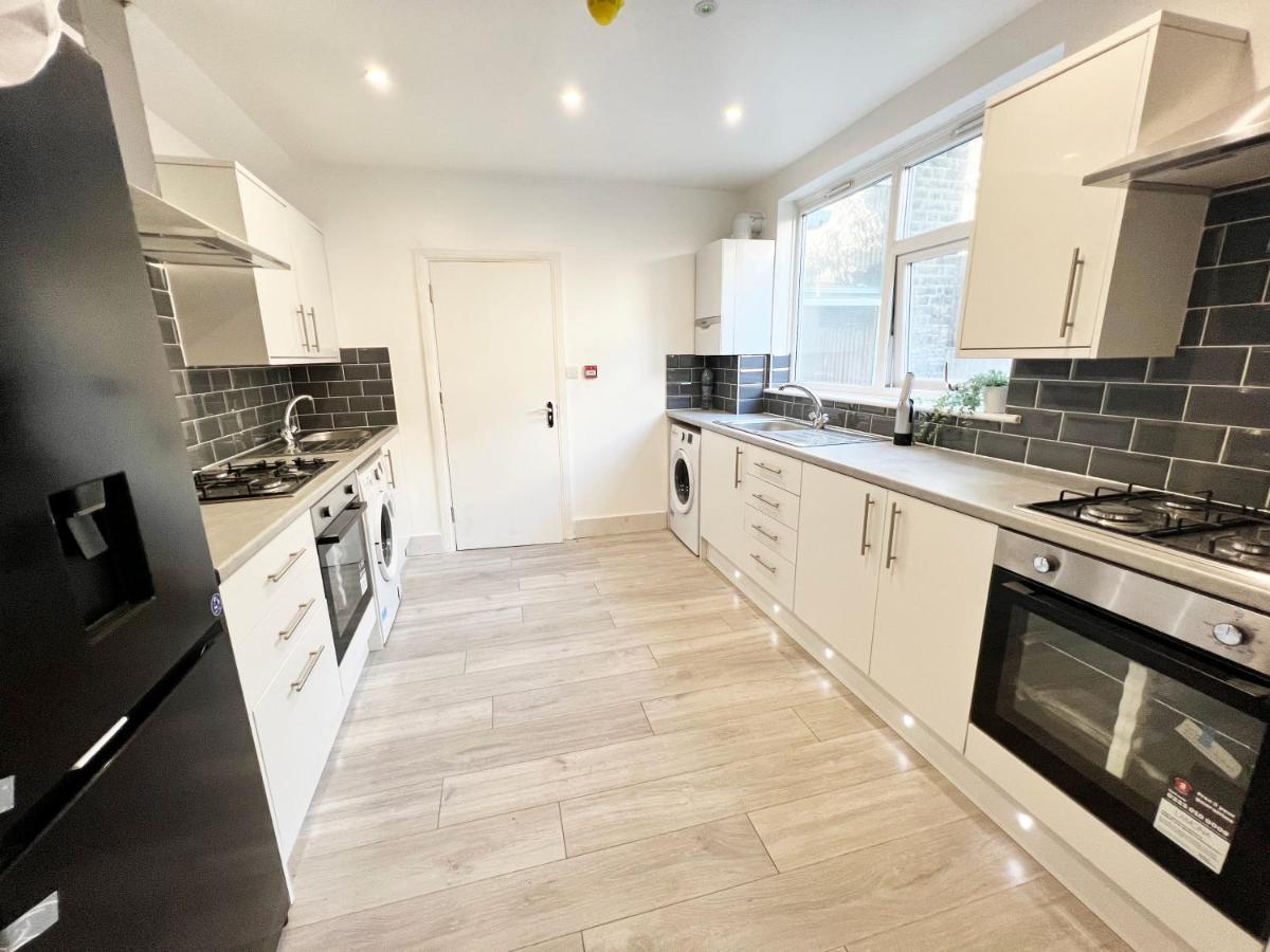 Minet Gardens House - 6 * London