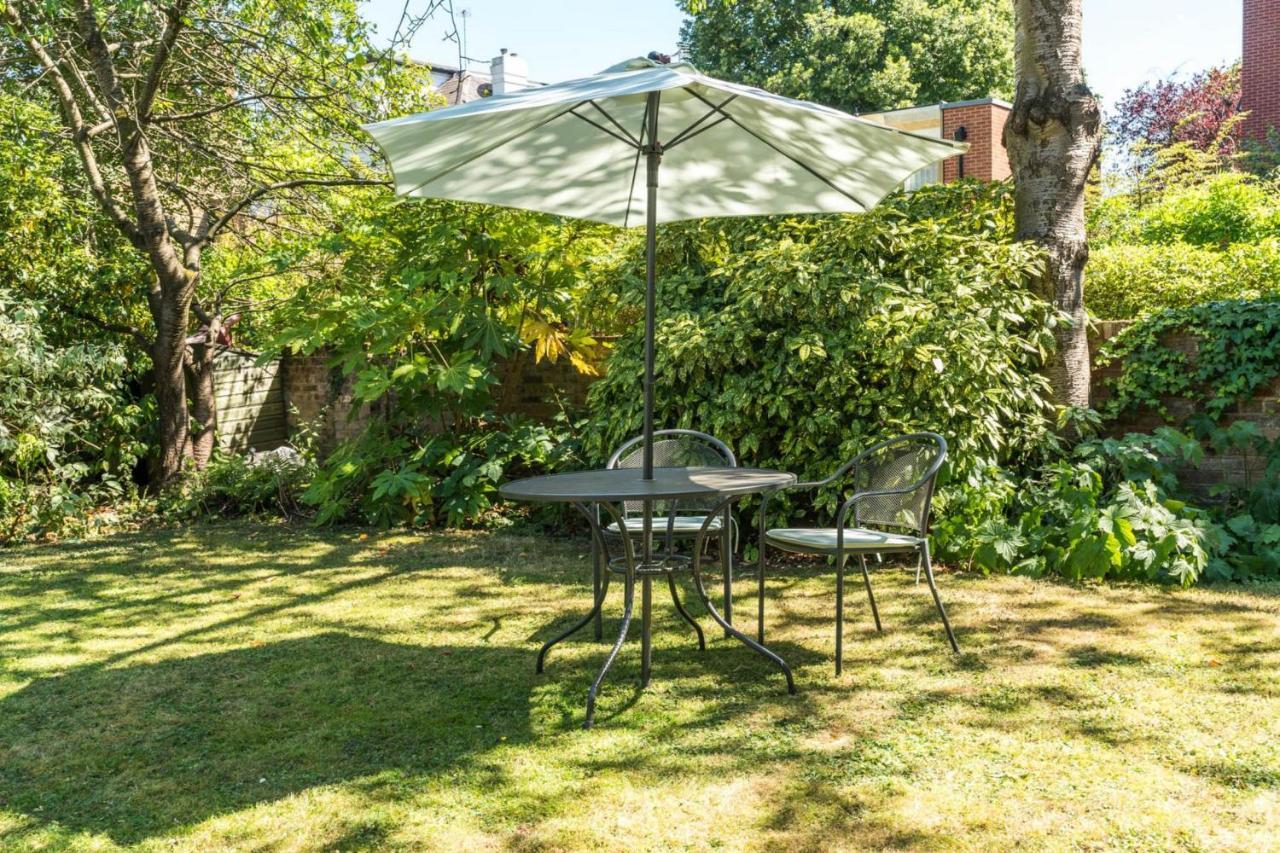 Fantastic 3 Bedroom Flat West Hampstead Appartement *