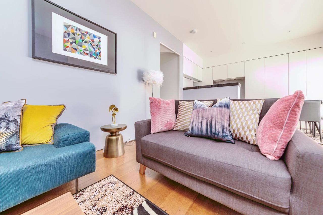 Interior-designer With 2 Terraces Apartment *