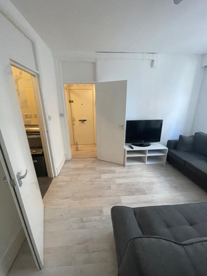 Apartment Miles Building