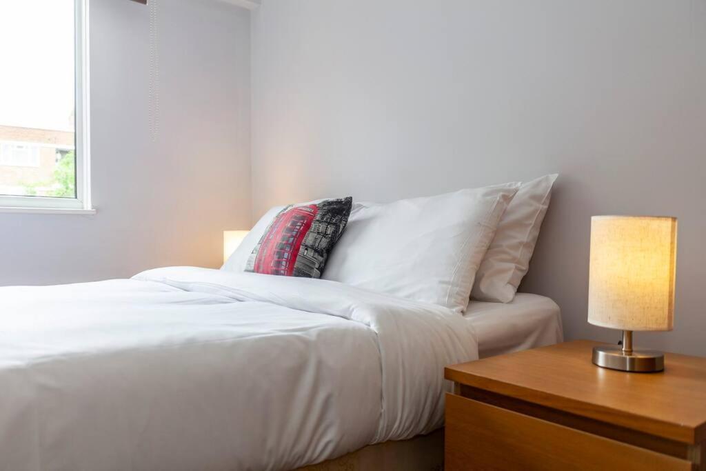 Newly Refurbished 5 Bdr House Wgarden And Parking Casa vacanze Londra