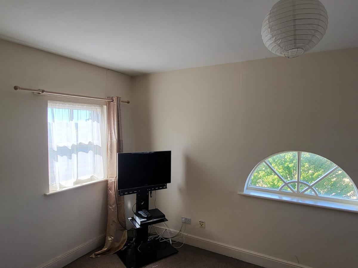 Leilighet Spacious Neat Penthouse With Great View In *