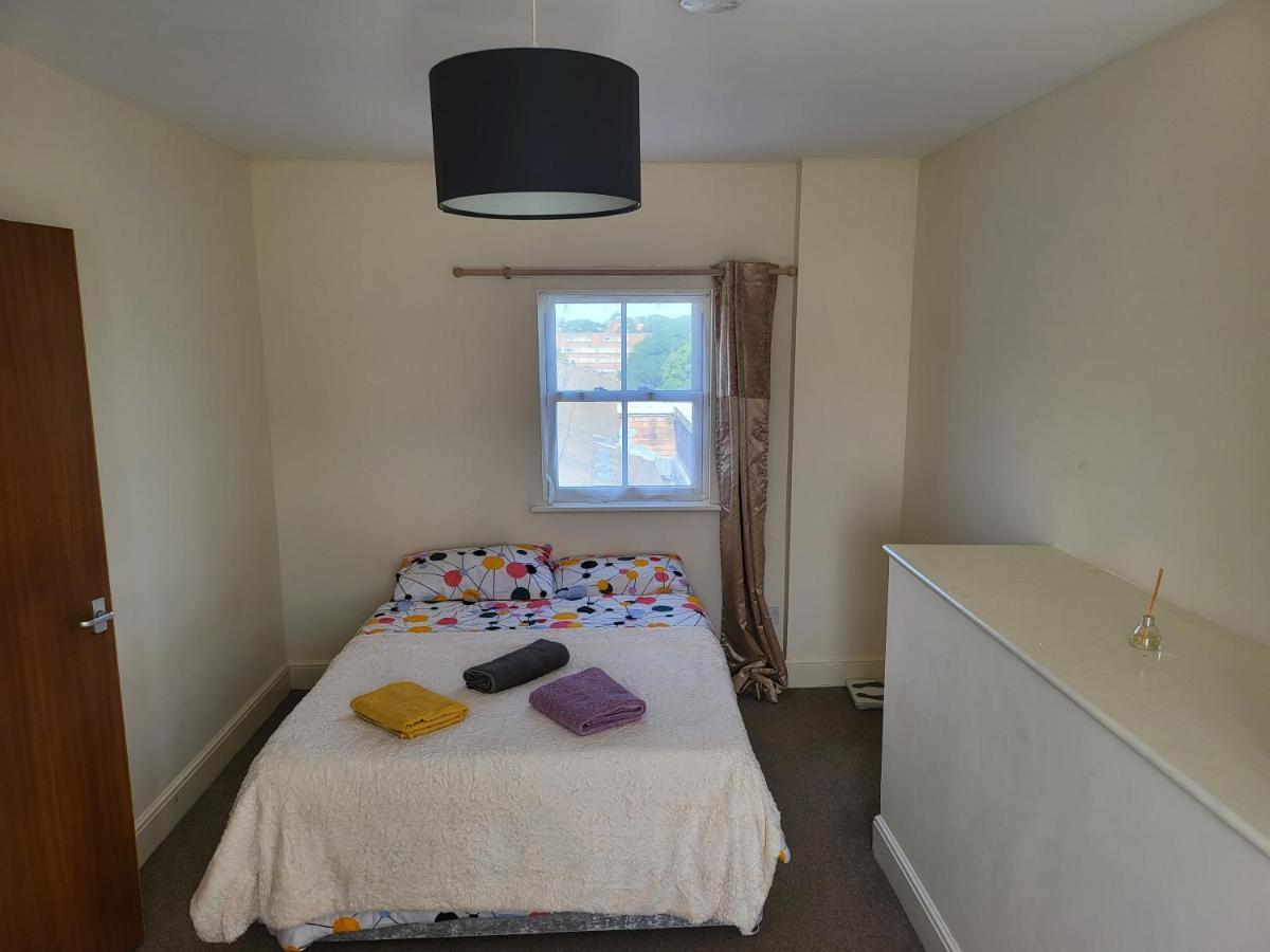 Leilighet Spacious Neat Penthouse With Great View In *