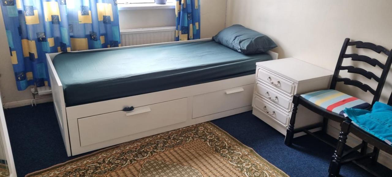Lejlighed Private In Shares Flat Near Heathrow Airport *