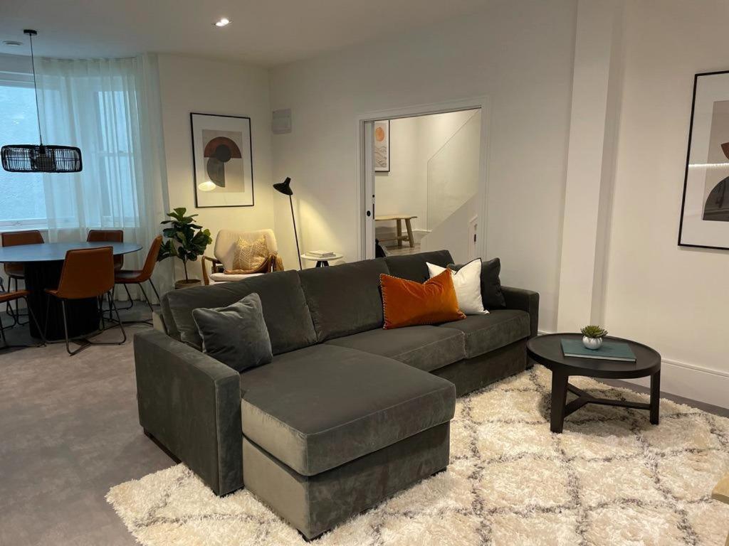 Appartamento Brand New 3-bedroom In Londra