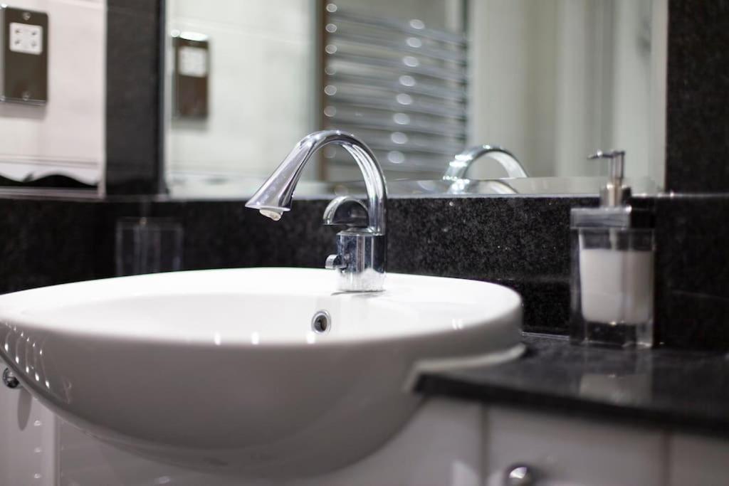 Thames View Apartment, Imperial Wharf Appartement