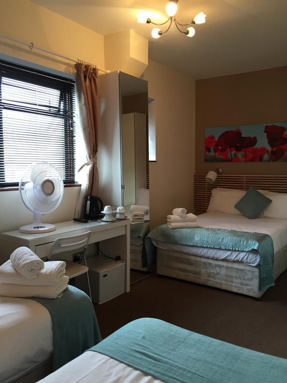 Dockside Hotell 3*