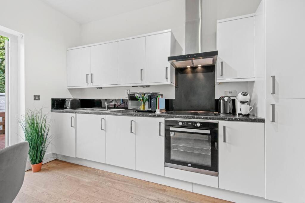 Charming 2 Bed Free Wifi Close To Camden Appartement *