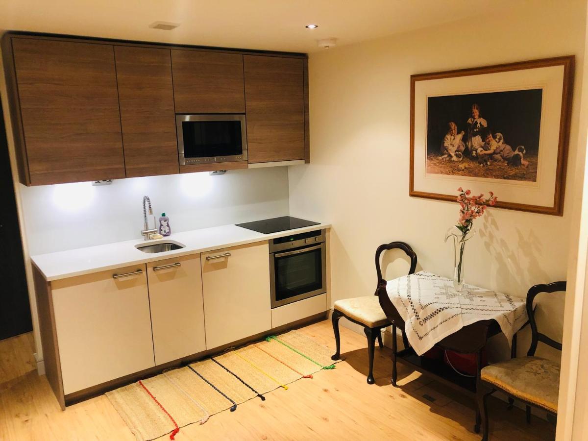 Appartamento Studio Flat In Imperial Wharf-chelsea Harbour Londra