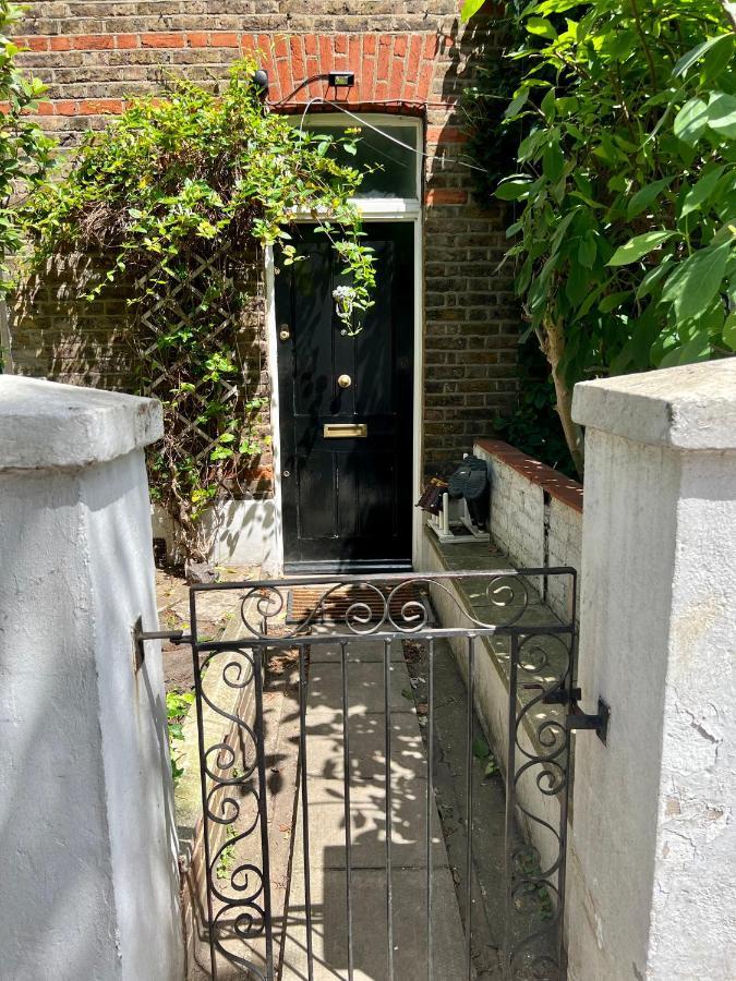 Vakantiehuis Family With Garden In The Heart Of Hampstead
