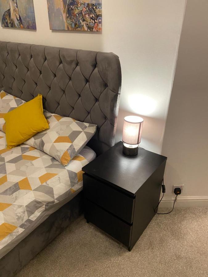 Lovely, Recently Refurbished Four Bedroom House.. *