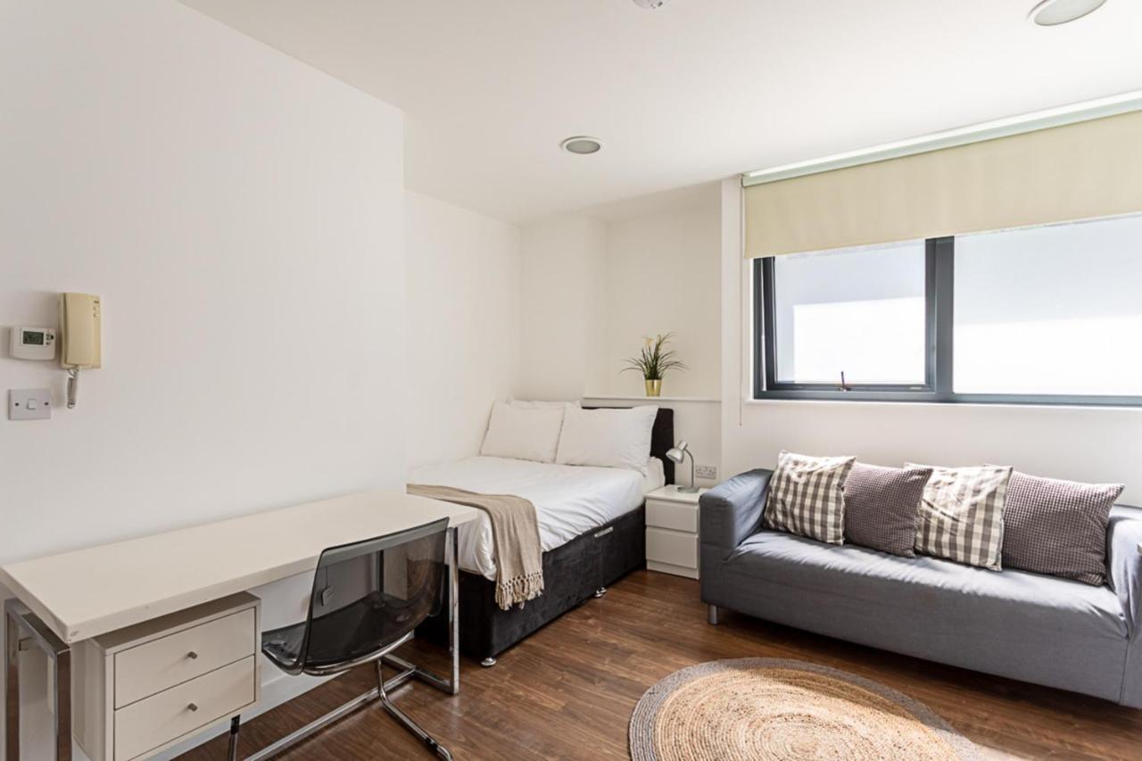 Chamber Street 1 Apartment London
